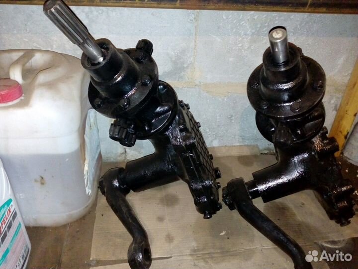 Рулевой механизм Урал