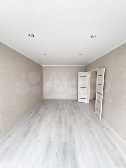 2-к. квартира, 53 м², 5/10 эт.