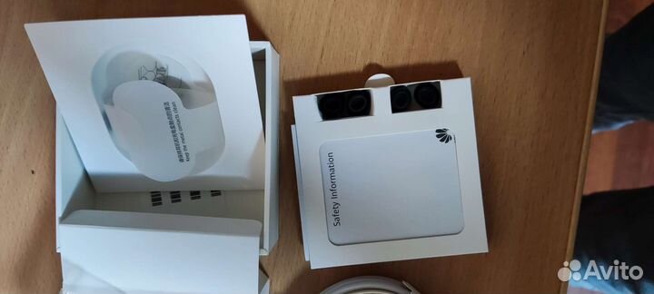 Беспроводные наушники Huawei freebuds pro