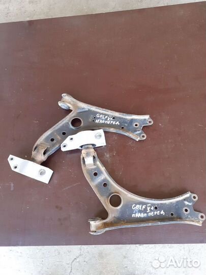 Рычаг передней подвески Фольксваген Гольф 5 Plus