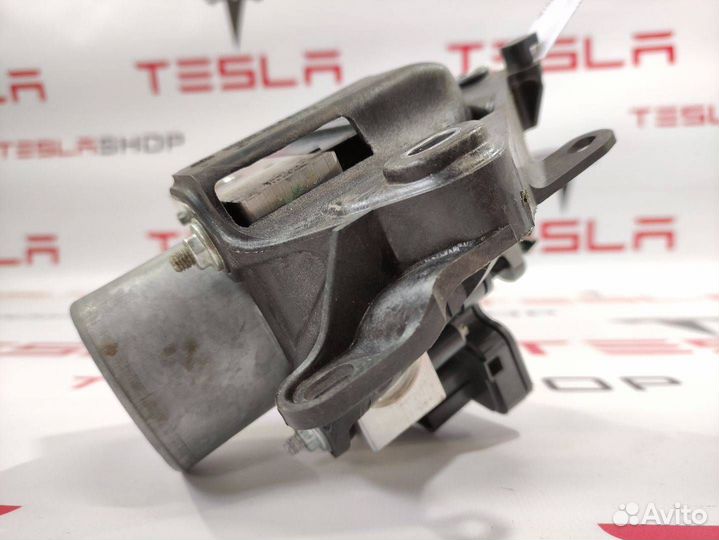Блок ABS Tesla Model 3 2018 1044745-00-B
