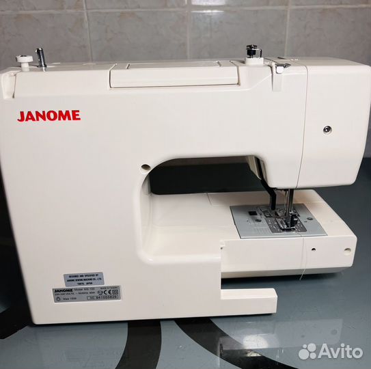 Швейная машина Janome MS 100