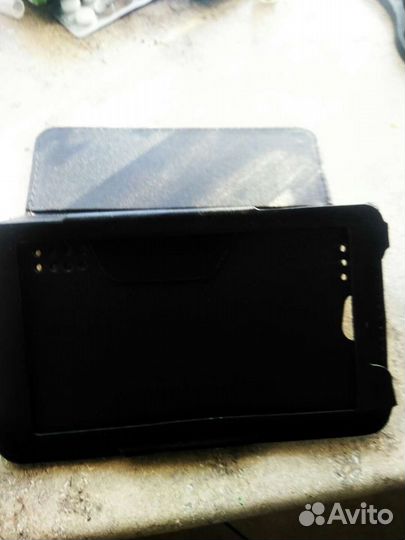 Чехол-подставка новый для планшета Digma HiT 7070M