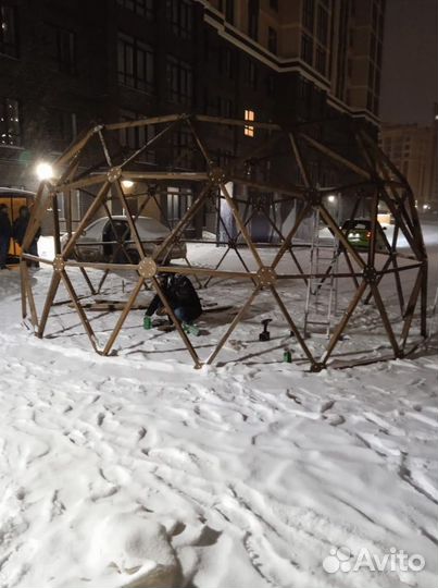 Купольный шатер для глэмпинга