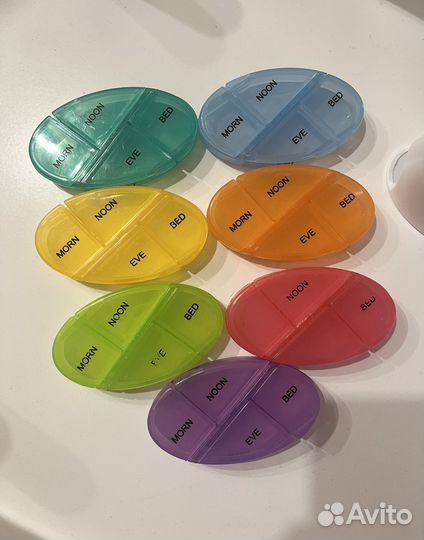 Таблетница на 7 дней, 4 отделения в каждой