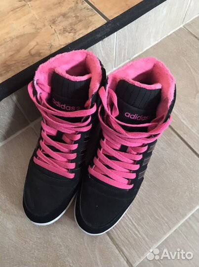 Кроссовки женские adidas 37 размер