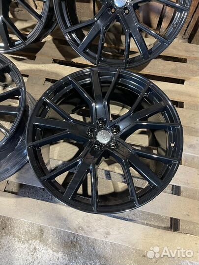 Оригинальные диски Audi Q7 SQ7 4M R22