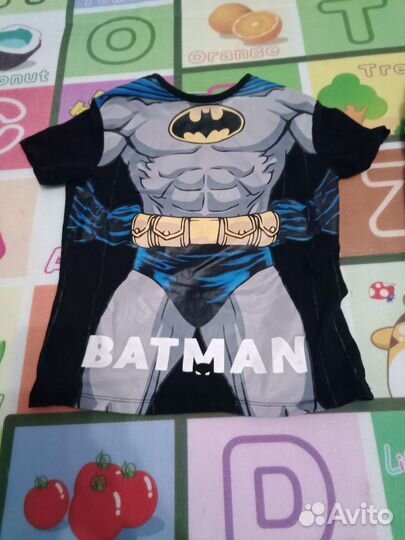 Футболка и джинсы Terranova