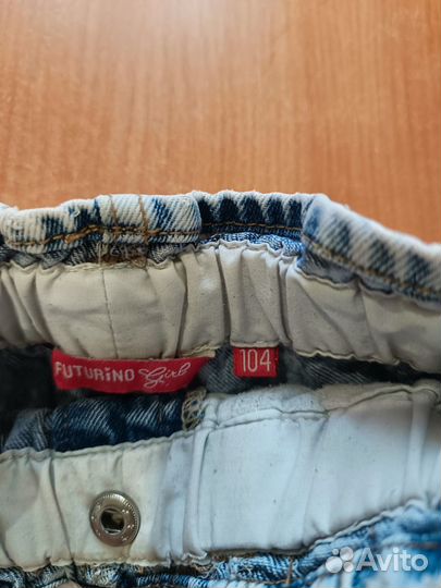 Джинсы на девочку 104