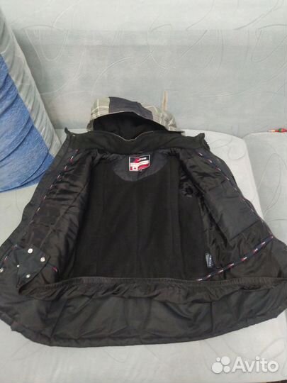 Детская демисезонная куртка на мальчика