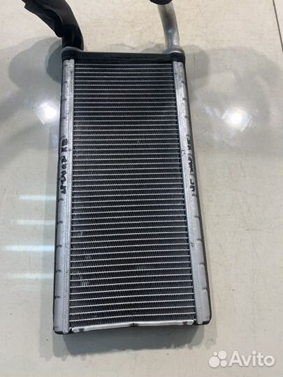 Радиатор отопителя (Jaguar XE)