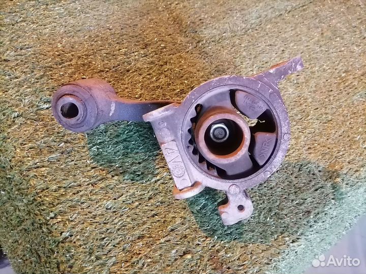 Опора двигателя (подушка двс) задняя 11360JN00B Ni