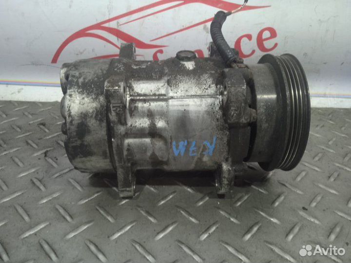 Компрессор кондиционера Renault Megane 1 1.6 8V