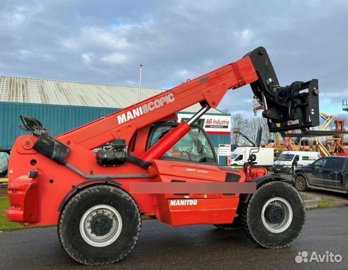 Стекло кузовное заднее левое на Manitou