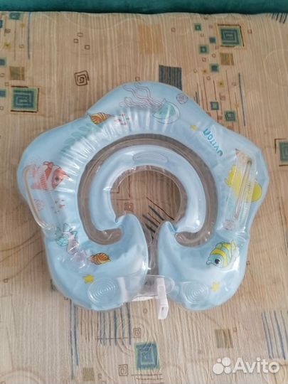 Молокоотсос, бутылочки для кормления