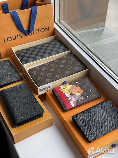 Сумка louis vuitton neverfull и другие аксессуары