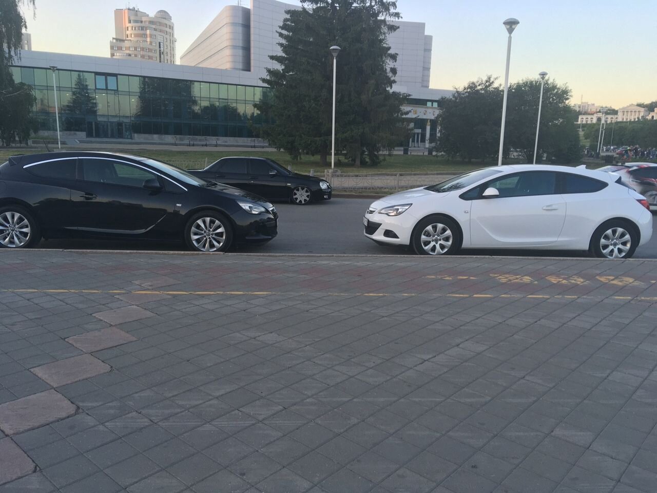Opel Astra GTC: фото владельца