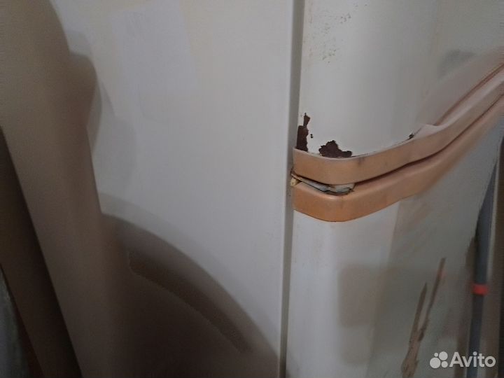 Холодильник бу