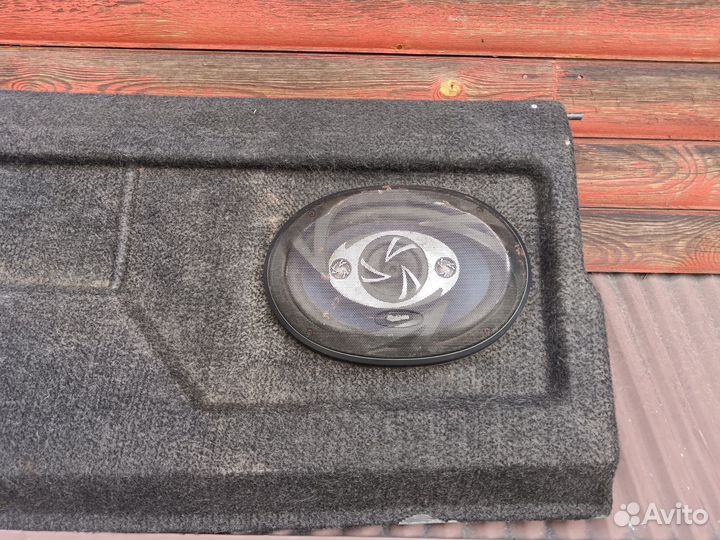 Задняя полка ваз 21214