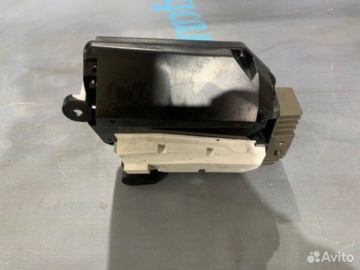 Проекционный дисплей Cadillac Escalade 4