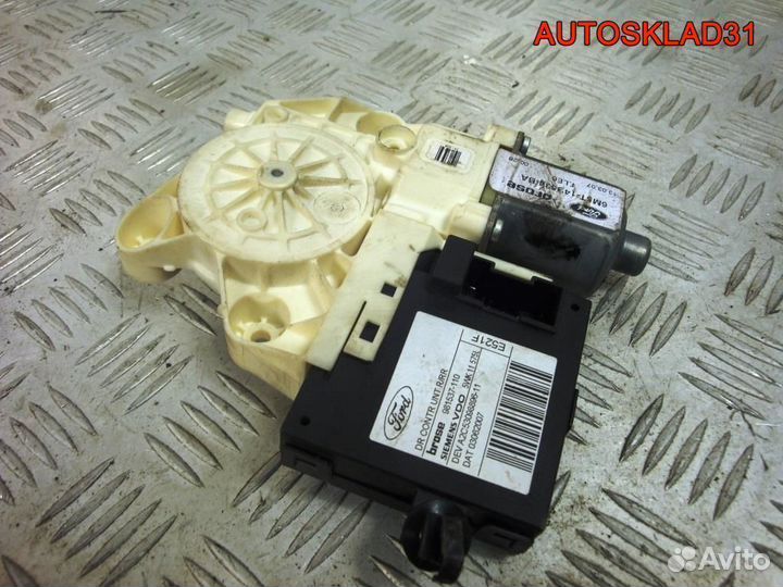 Моторчик стеклоподъемника зад. правый Ford Focus 2