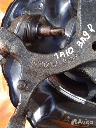 Кулак поворотный передний правый Mercedes CLK 320