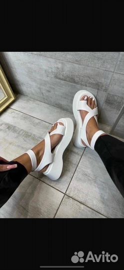 Сандалии женские 38 размер