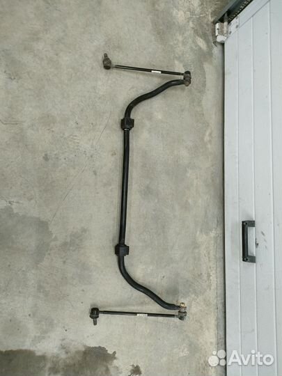 Стабилизатор передний Geely atlas