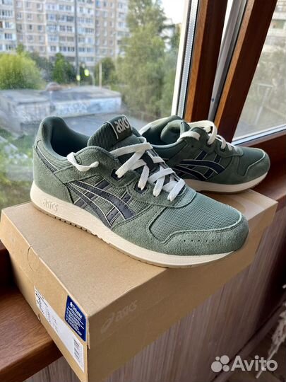 Кроссовки Asics
