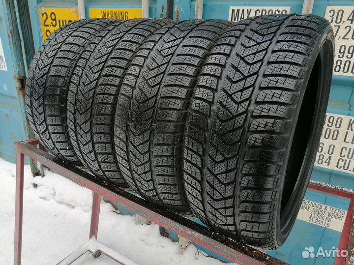 Pirelli Winter Sottozero 3 225/40 R18 92V