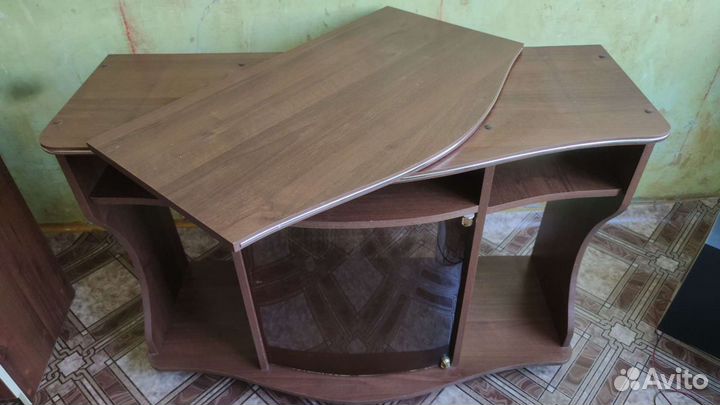 Тумба под телевизор