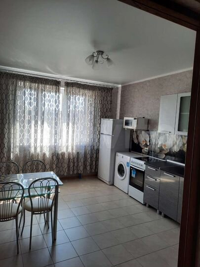 2-к. квартира, 61,8 м², 1/12 эт.