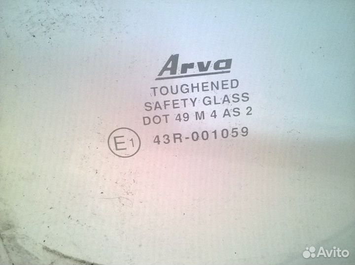 Стекло двери, правое MAN TGA 18.410 (01.00)