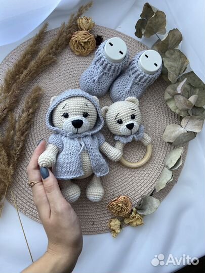 Вязаный набор для новорожденного