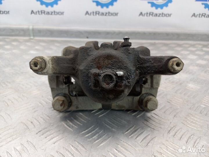 Суппорт передний правый Honda Civic FD