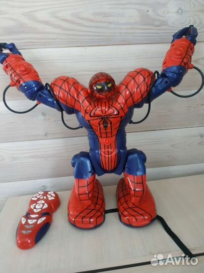 Робот на радиоуправлении