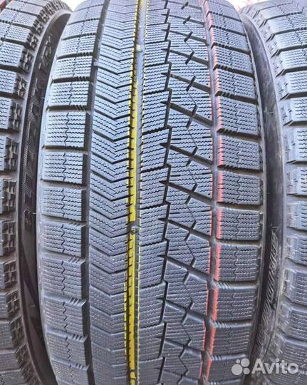 Bridgestone Blizzak VRX 225/40 R18 97V