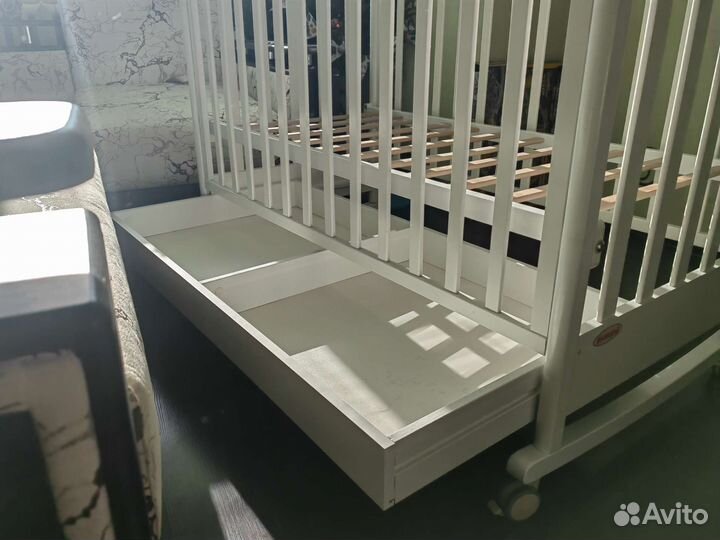 Детская кроватка