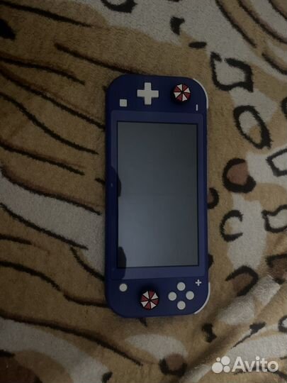 Nintendo switch lite с играми