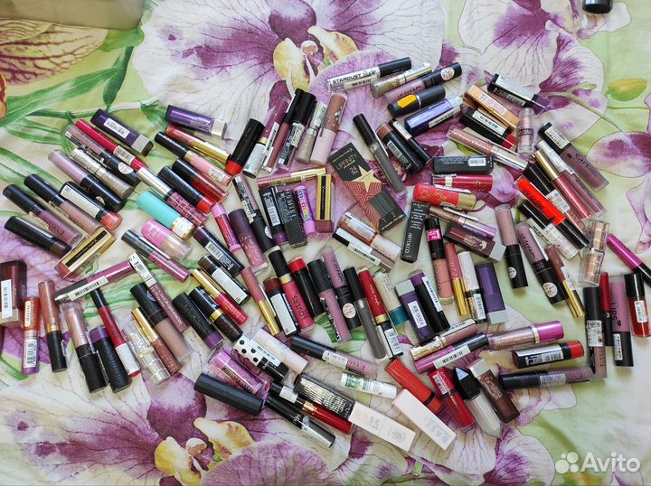 Набор помад и блесков
