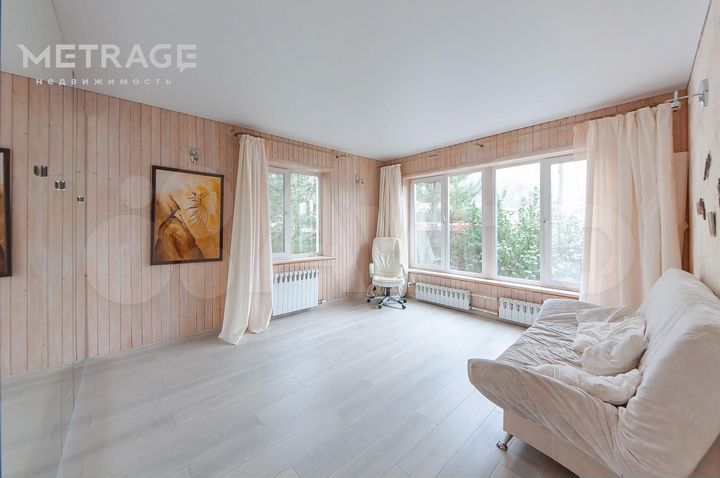 Дом 301,9 м² на участке 15 сот.