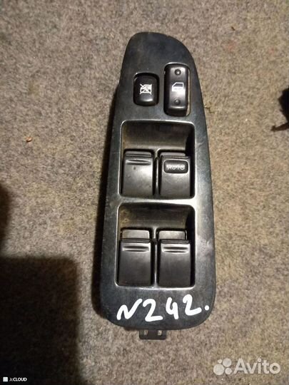 Блок упр. стеклоподьемниками на toyota estima ACR3