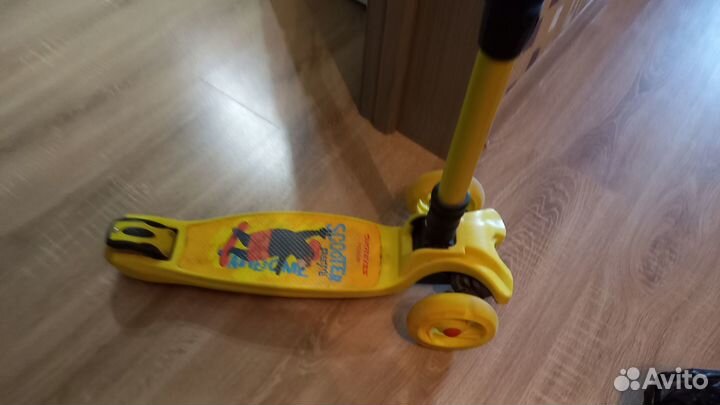 Самокат детский трехколесный