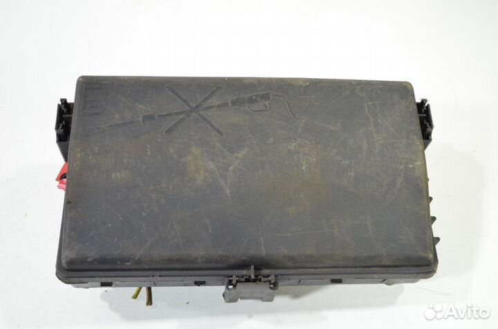 Блок предохранителей Cadillac Srx 3.6 2010