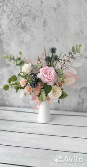 Композиции из искусственных цветов