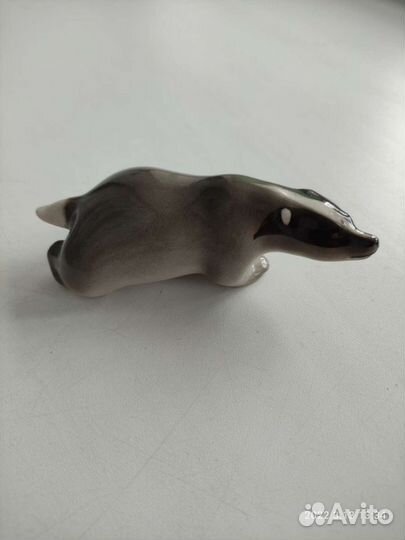 Фарфоровая статуэтка лфз Барсук