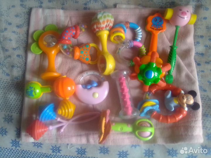 Игрушки погремушки
