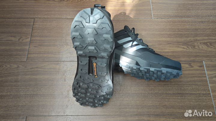 Кроссовки adidas terrex 44 размер