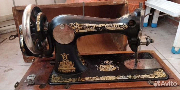 Швейная машинка