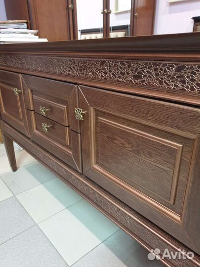 Тумба новая из дуба